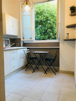 Charmant studio neuf idéalement situé mourillon